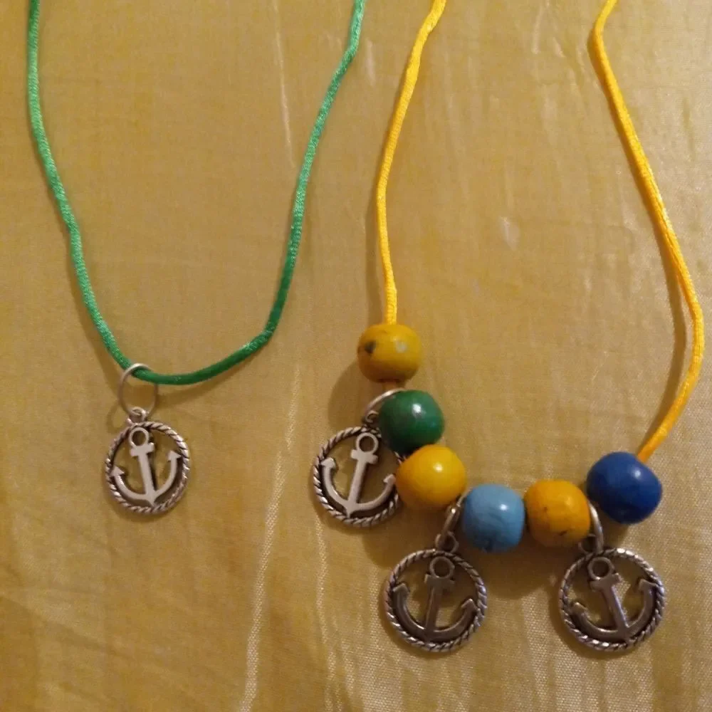 His&hers anchor charm set